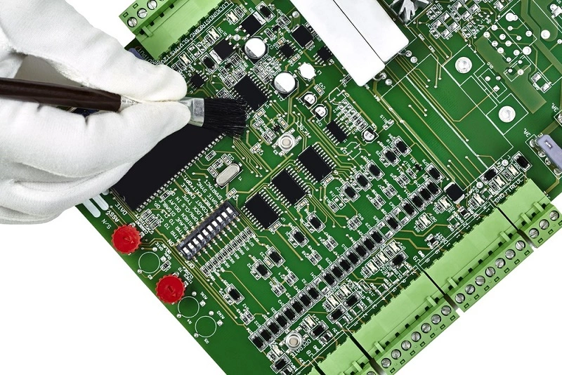 How to Clean A Circuit Board of Corrosion