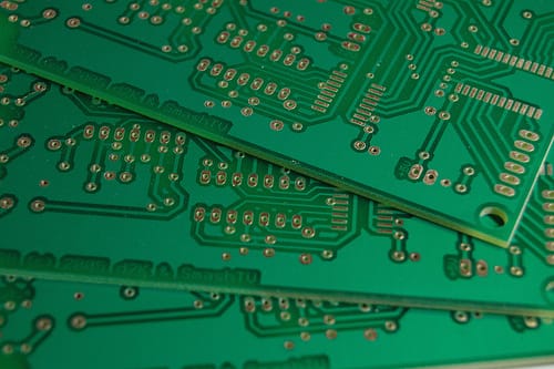 why circuits board are green